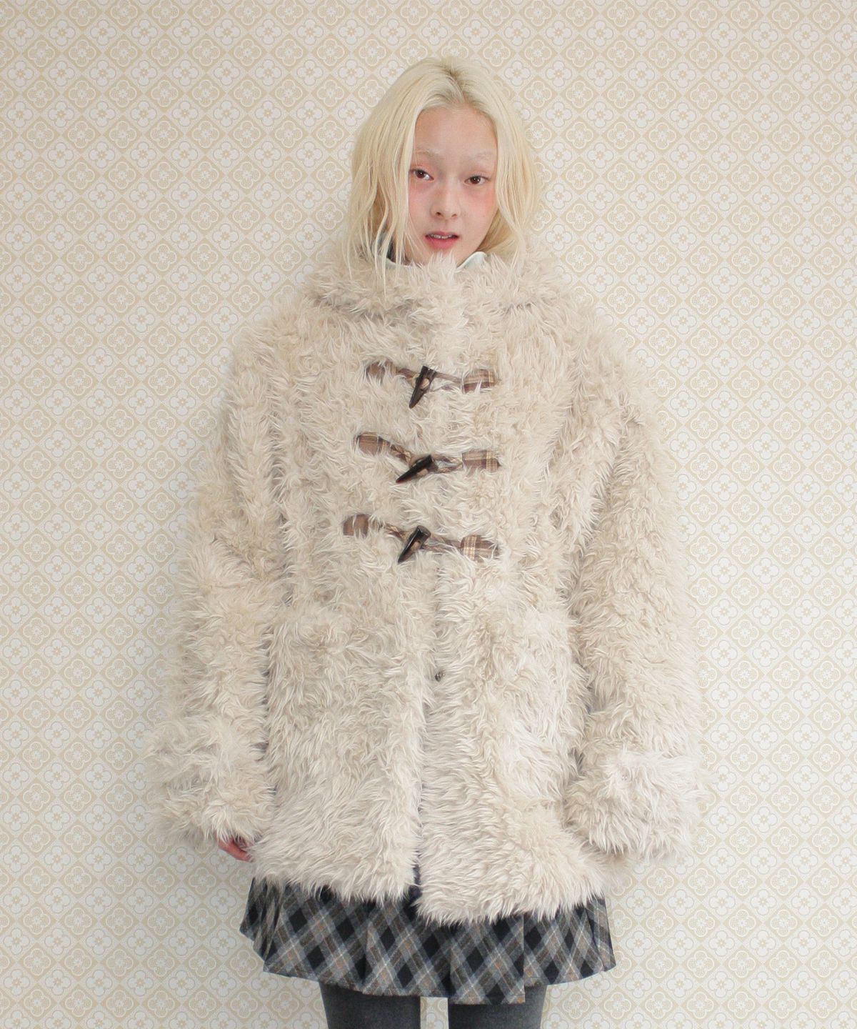 아메스 월드와이드(AMES-WORLDWIDE) DUFFLE TEDDY FUR COAT BEIGE