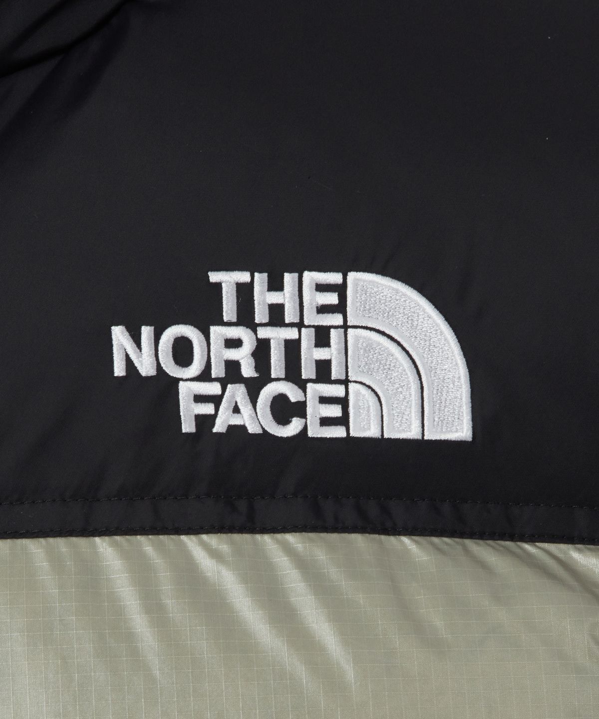 노스페이스(THE NORTH FACE) NJ1DS75C 남성 1996 레트로 눕시 다운 자켓 GRAYISH KHAKI