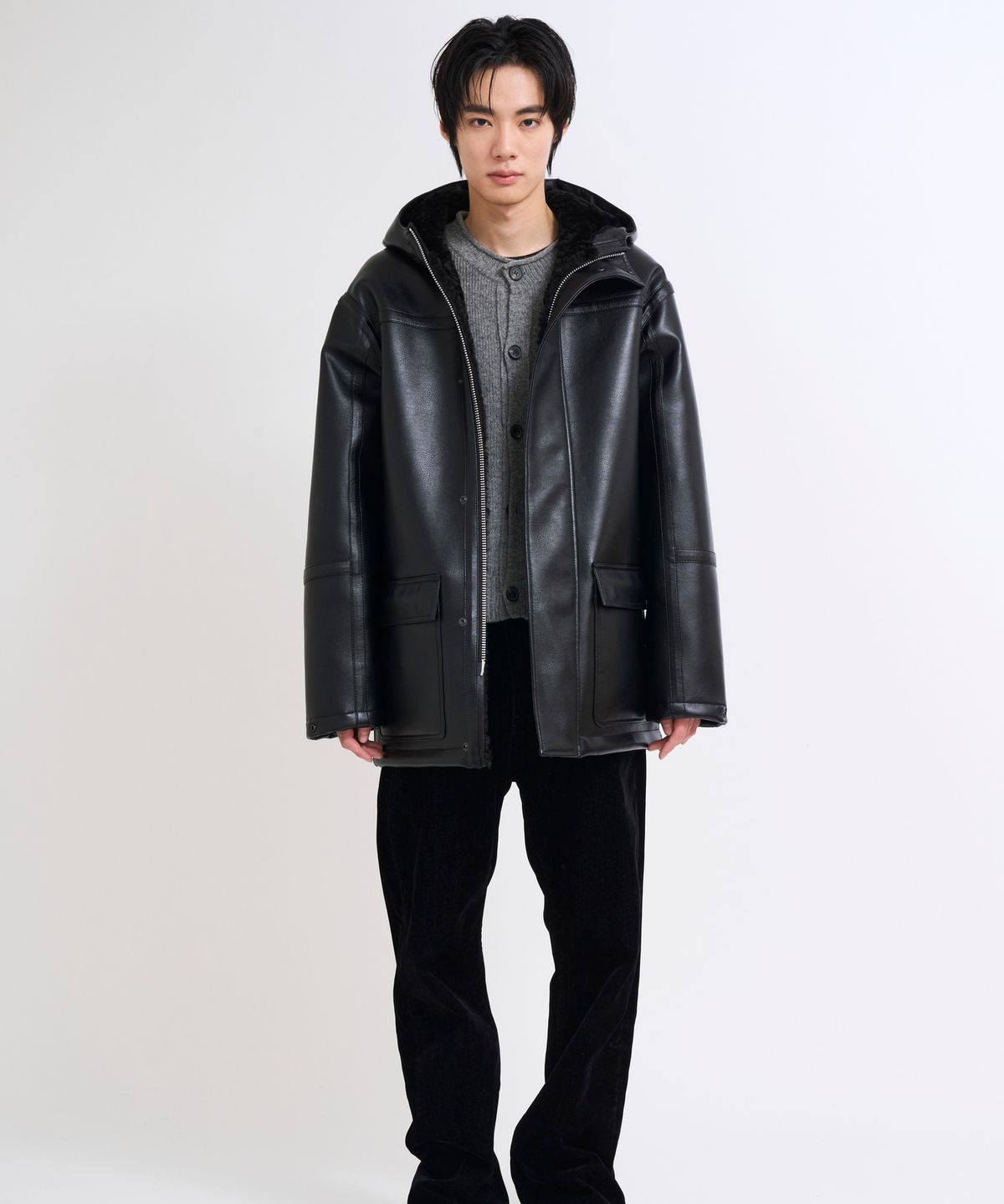 더씽인데어데어(THE THING IN THEIR THERE) Faux Leather Shearling Field Parka Black