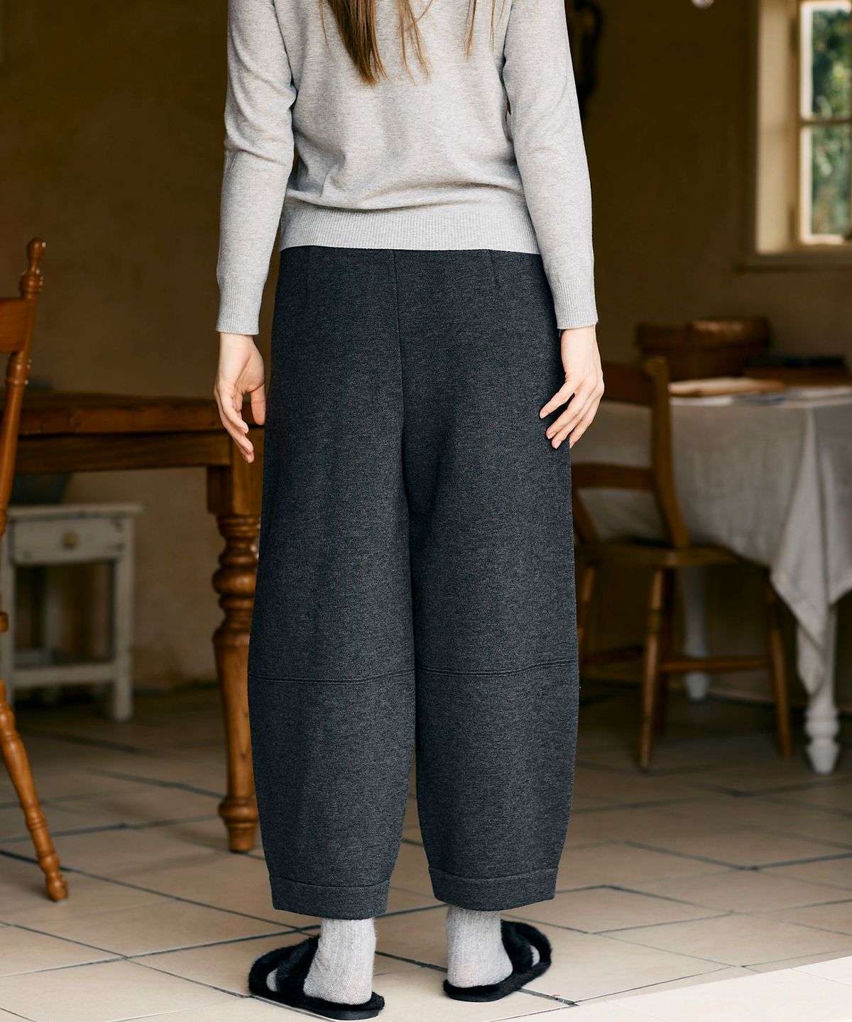 티나블러썸(TINABLOSSOM) INA GREY KNIT PANTS