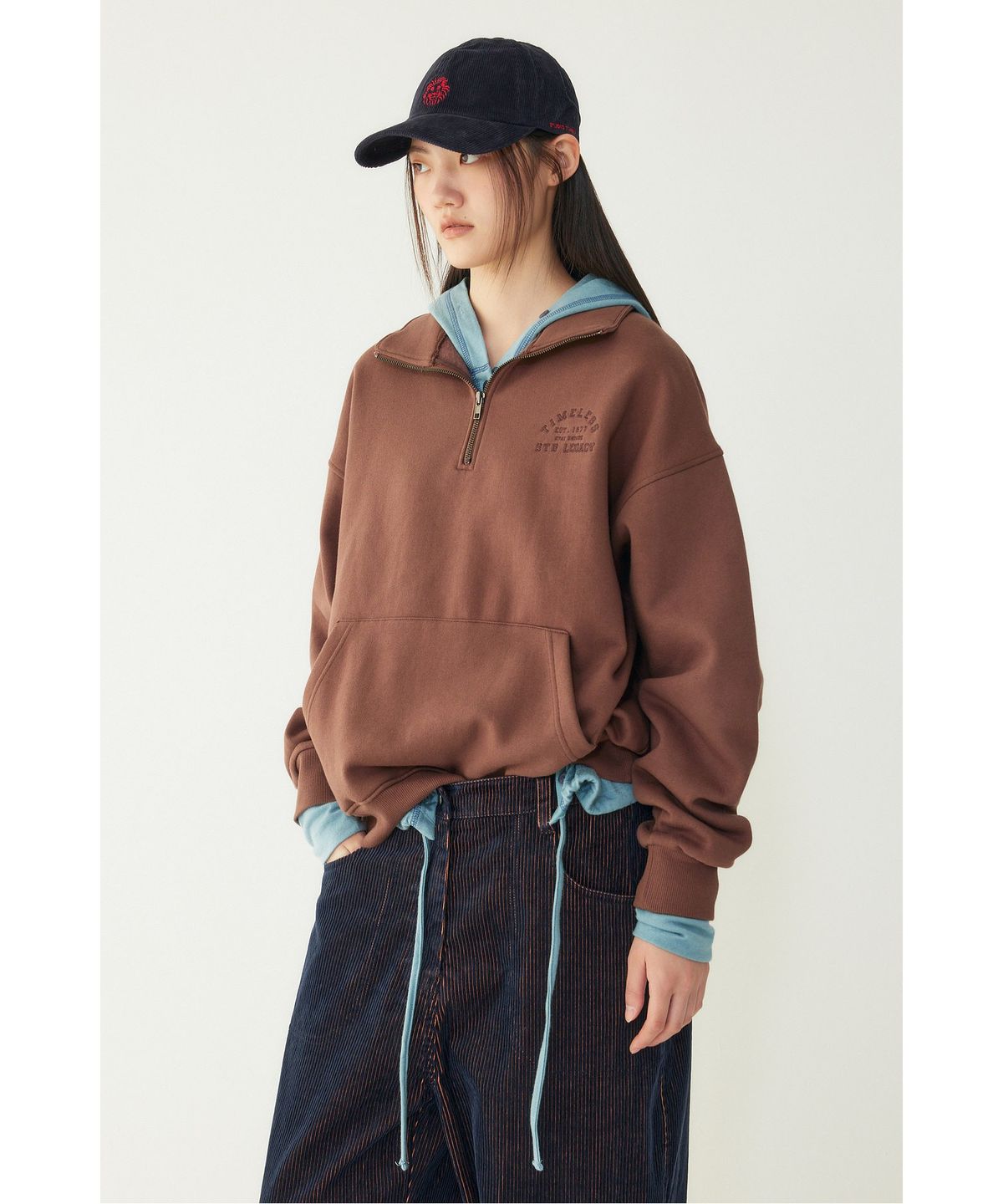 스튜디오 톰보이(STUDIO TOMBOY) 라이언 자수 코듀로이 모자_네이비 9146474102