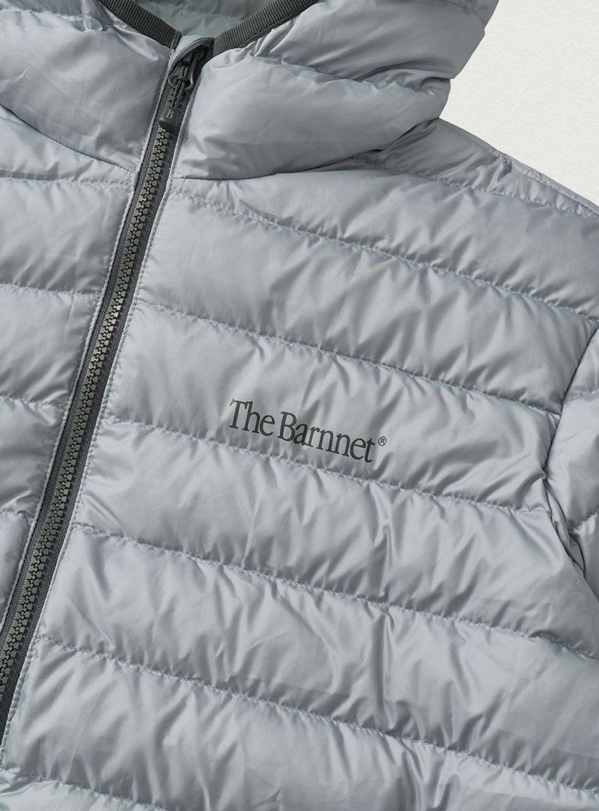 더바넷(THEBARNNET) Pebble Light Goose Down Hoodie Jacket_Silver Blue