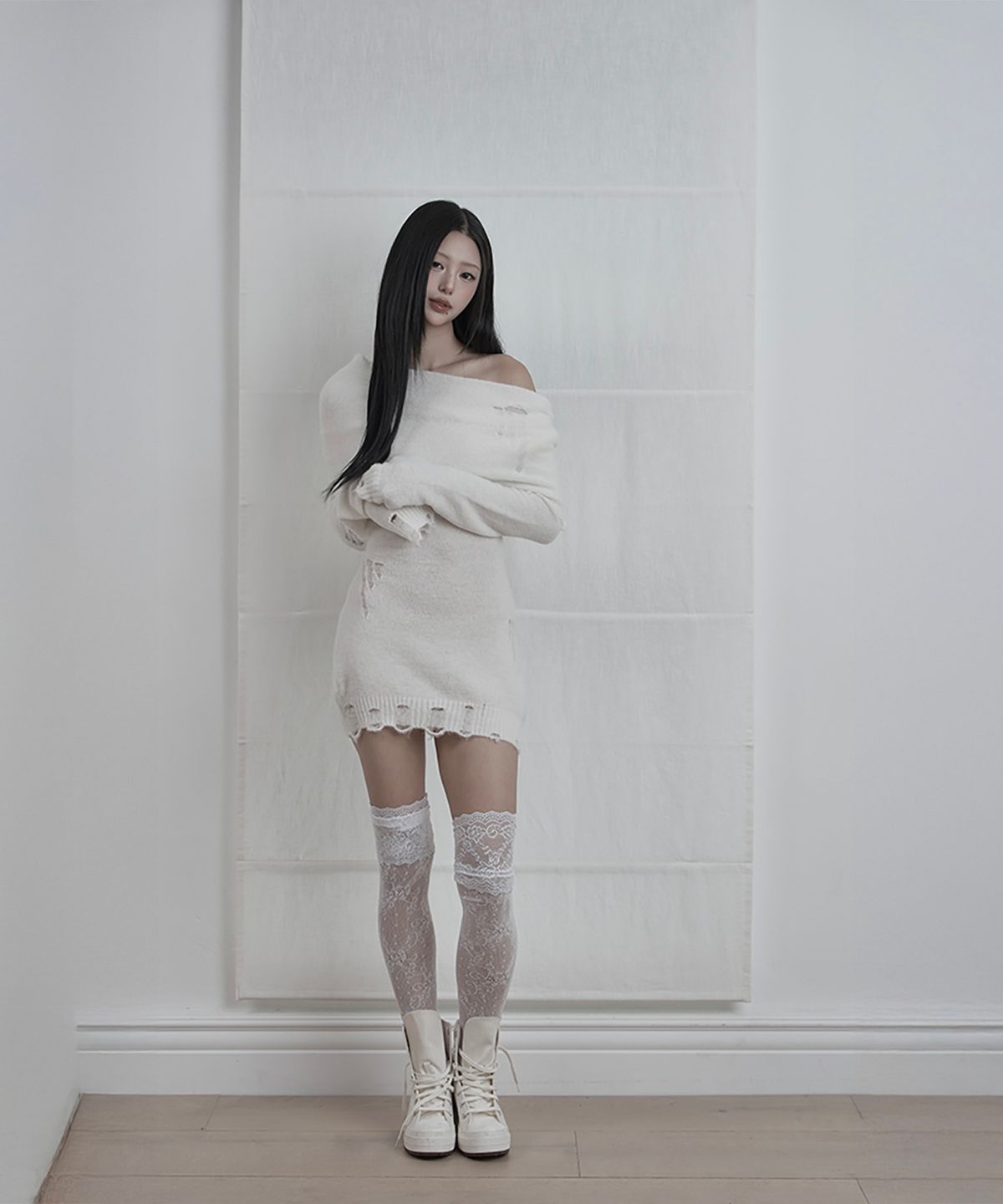 에트오소메(ETRE AU SOMMET) Drape One-Shoulder  Knit One-Piece (Ivory)