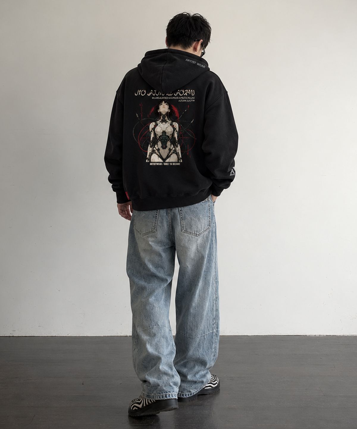 아티스트웨어(ARTISTWEAR) 파이널폼 후드집업 -2COLOR