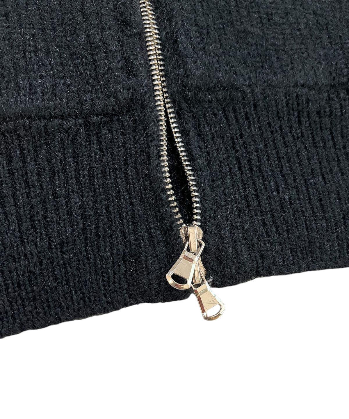 스케이터락(SK8ER ROCK) Fuzzy Patch Kint Zip Hoodie (black)