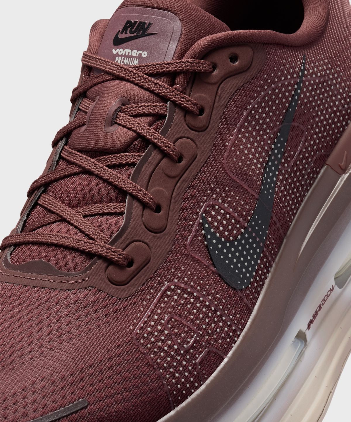 나이키(NIKE) 보메로 프리미엄 M - 라이트 볼더:라이트 본:버건디 크러시:블랙 / HQ2050-200