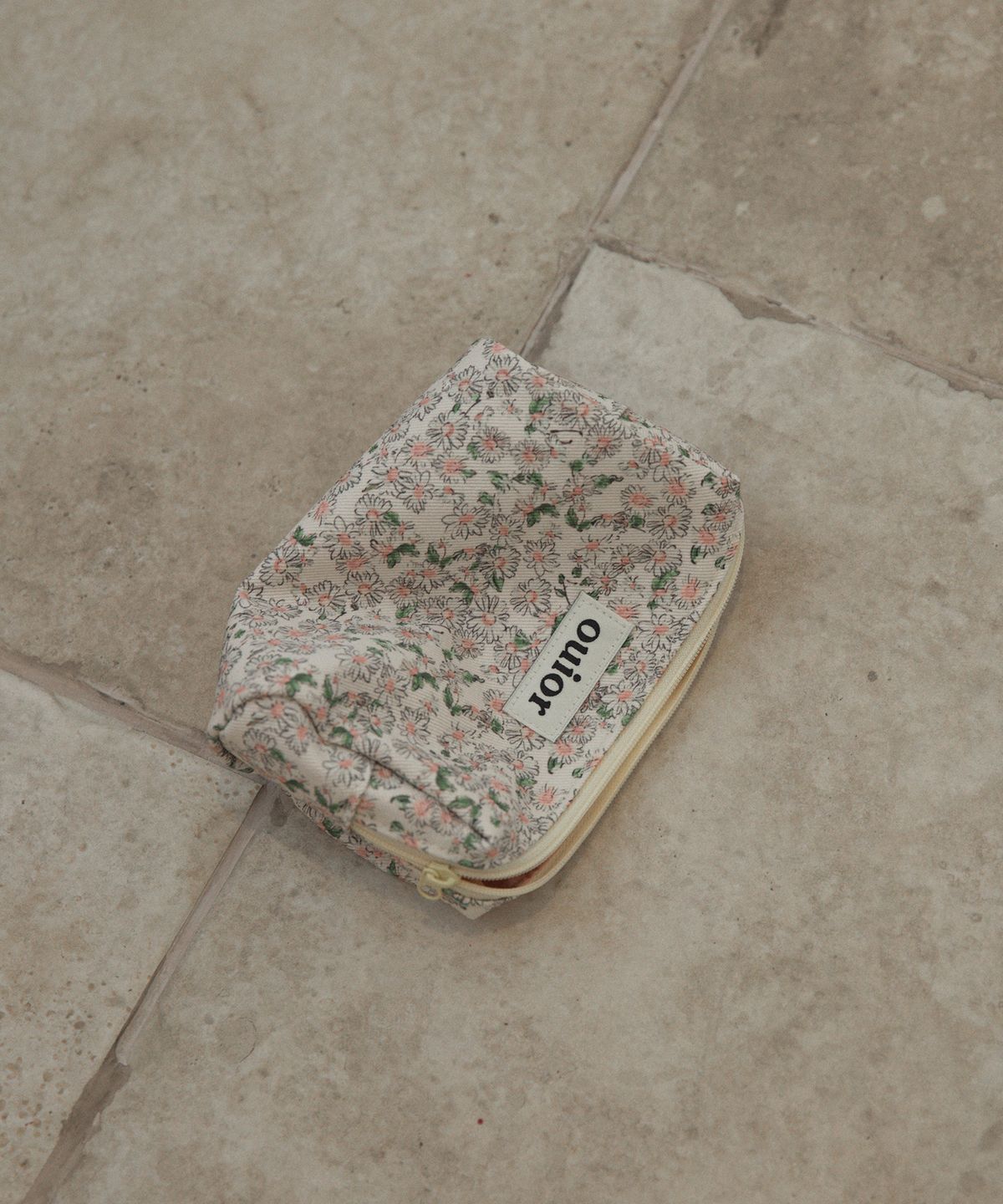 위올(OUIOR) [기프트박스]ouior everyday pouch_daisy peach