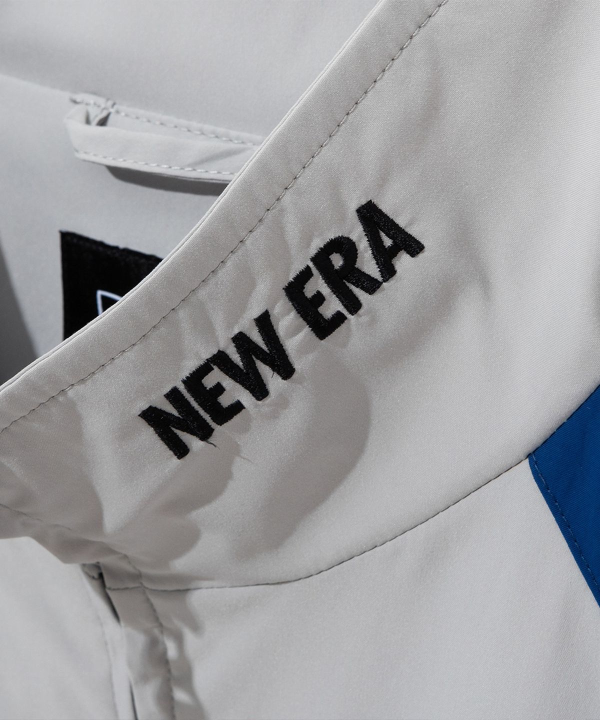 뉴에라(NEW ERA) 오라클 레드불 레이싱 트랙 재킷 라이트 그레이 14858056