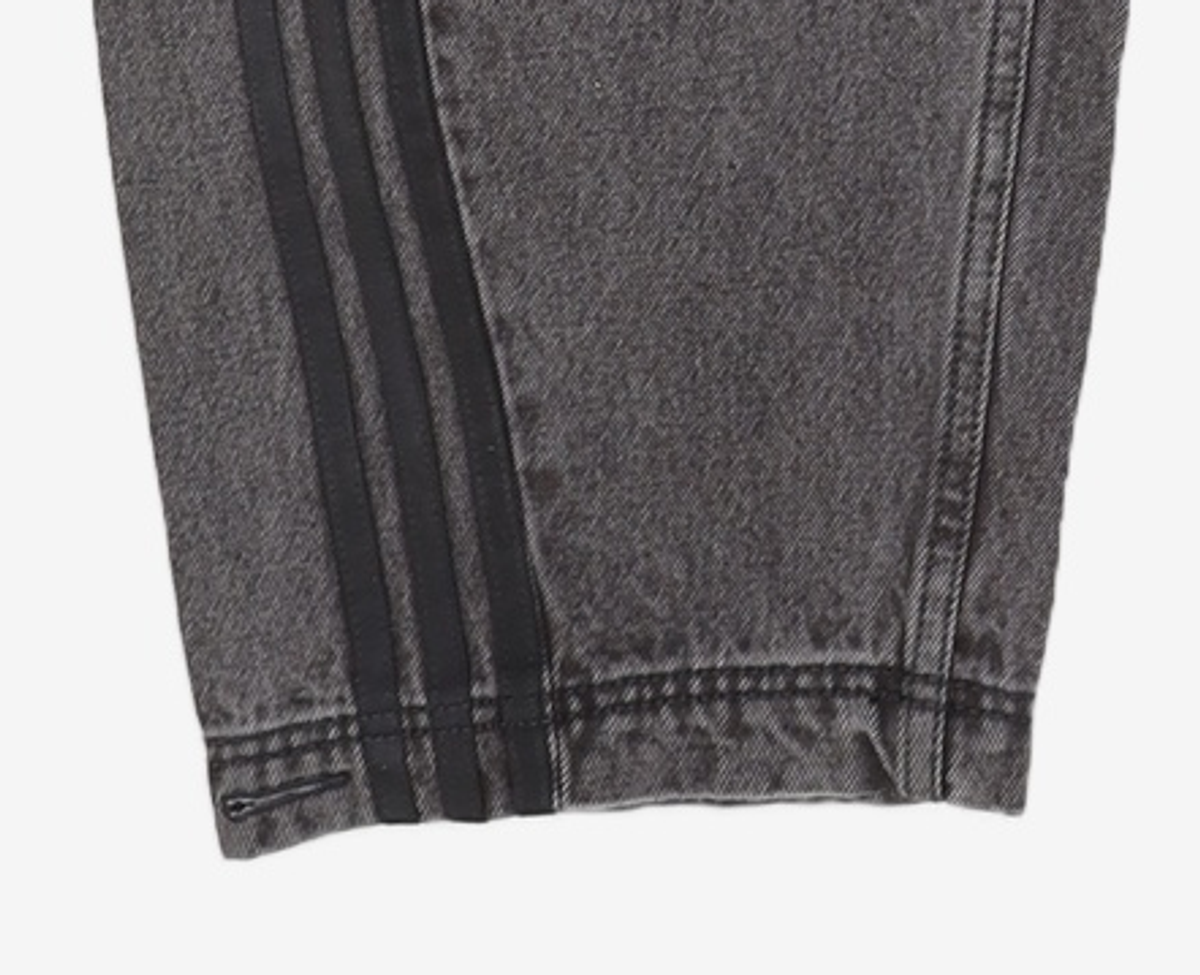 아디다스(ADIDAS) ADILENIUM 3 바나나 워시드 데님 팬츠 - 블랙 / JX9213 25