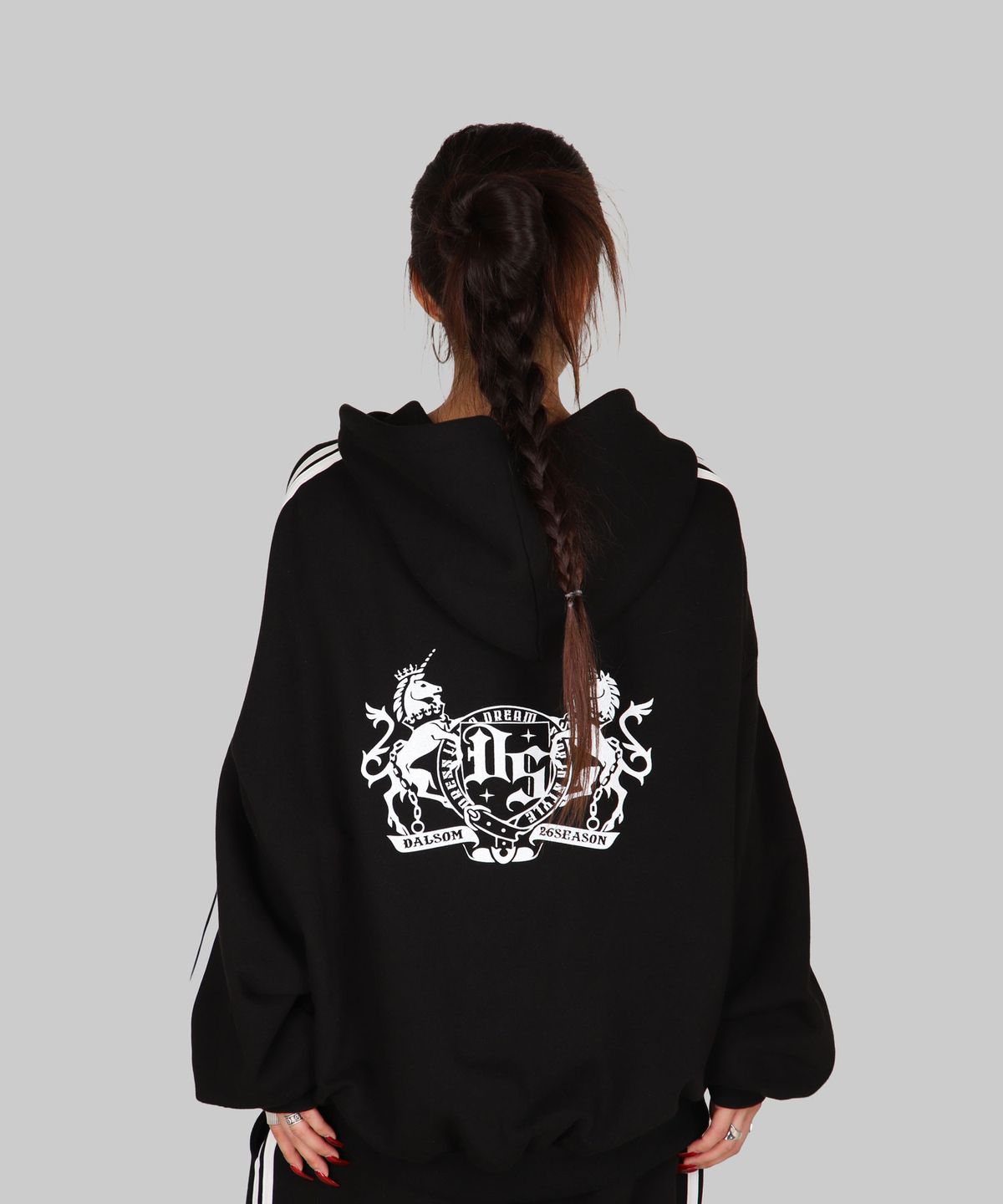 달솜(DALSOM) Horse Track Hoodie [ bk ]