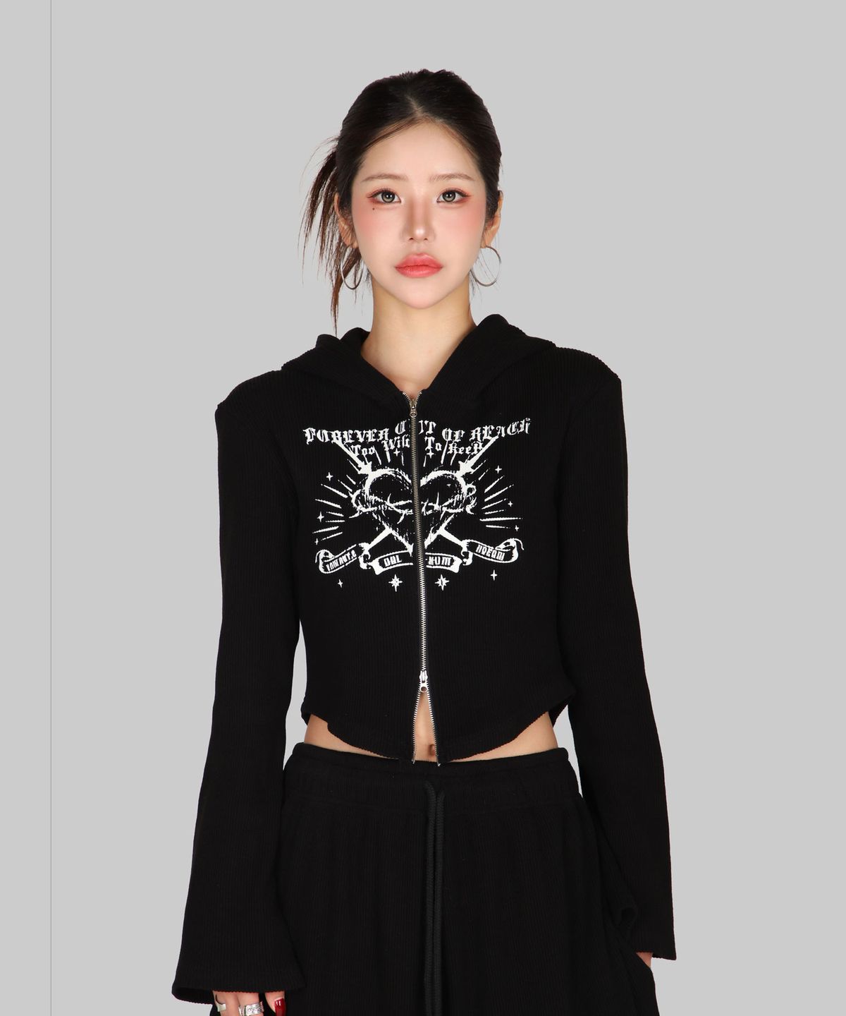 달솜(DALSOM) Ribbed Heart Zip-Up [ bk ]