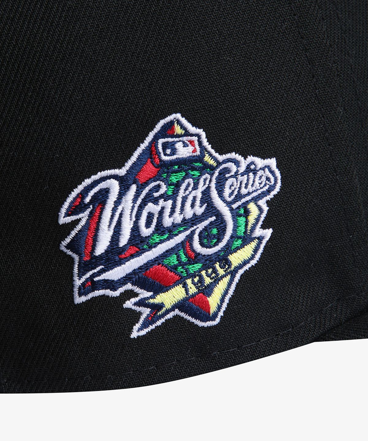 뉴에라(NEW ERA) MLB 뉴욕 양키스 월드 시리즈 패치 피티드캡 블랙/블로썸 15411773