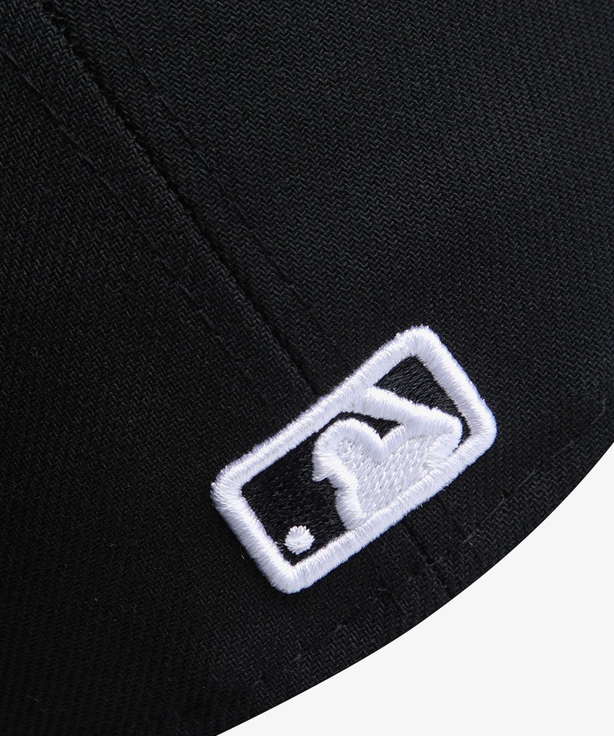 뉴에라(NEW ERA) MLB 뉴욕 양키스 월드 시리즈 패치 피티드캡 블랙/블로썸 15411773