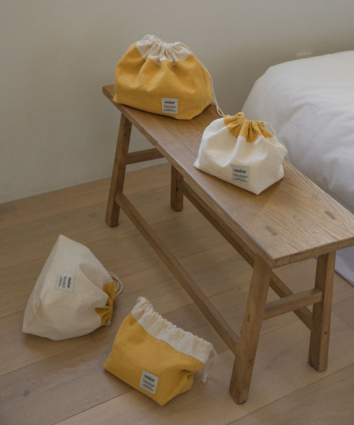 위올(OUIOR) [기프트박스]ouior chubby string pouch_cream&mustard