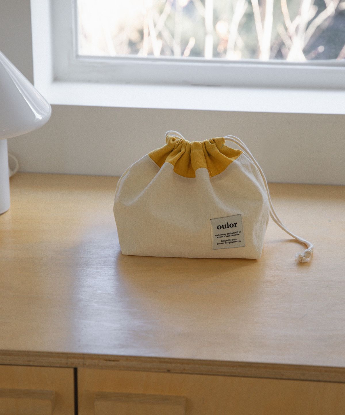 위올(OUIOR) [기프트박스]ouior chubby string pouch_mustard&cream