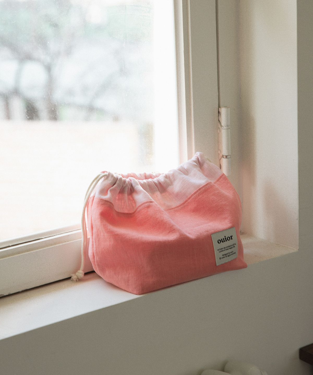 위올(OUIOR) [기프트박스]ouior chubby string pouch_pink&coral