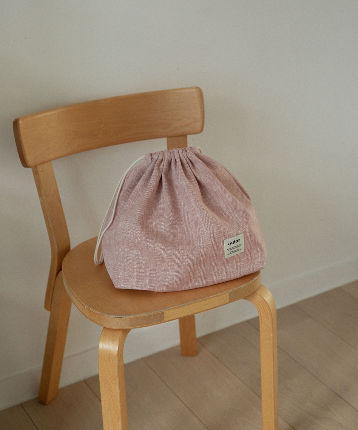 위올(OUIOR) [기프트박스]ouior chubby string pouch_herringbone pink