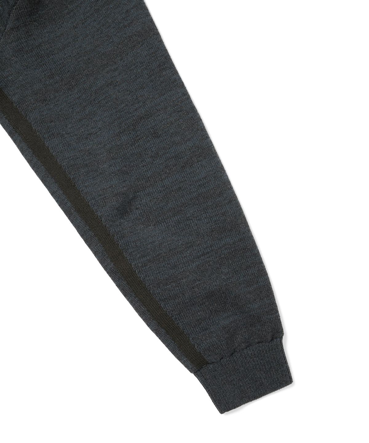 디스이즈네버댓(THISISNEVERTHAT) GORE-TEX WINDSTOPPER Knit Crew Dark Blue