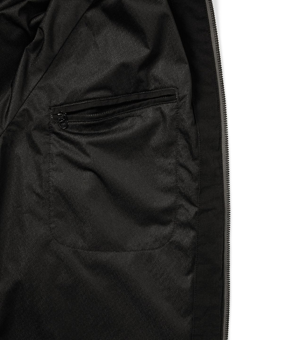 디스이즈네버댓(THISISNEVERTHAT) GORE-TEX WINDSTOPPER Utility Jacket Mud