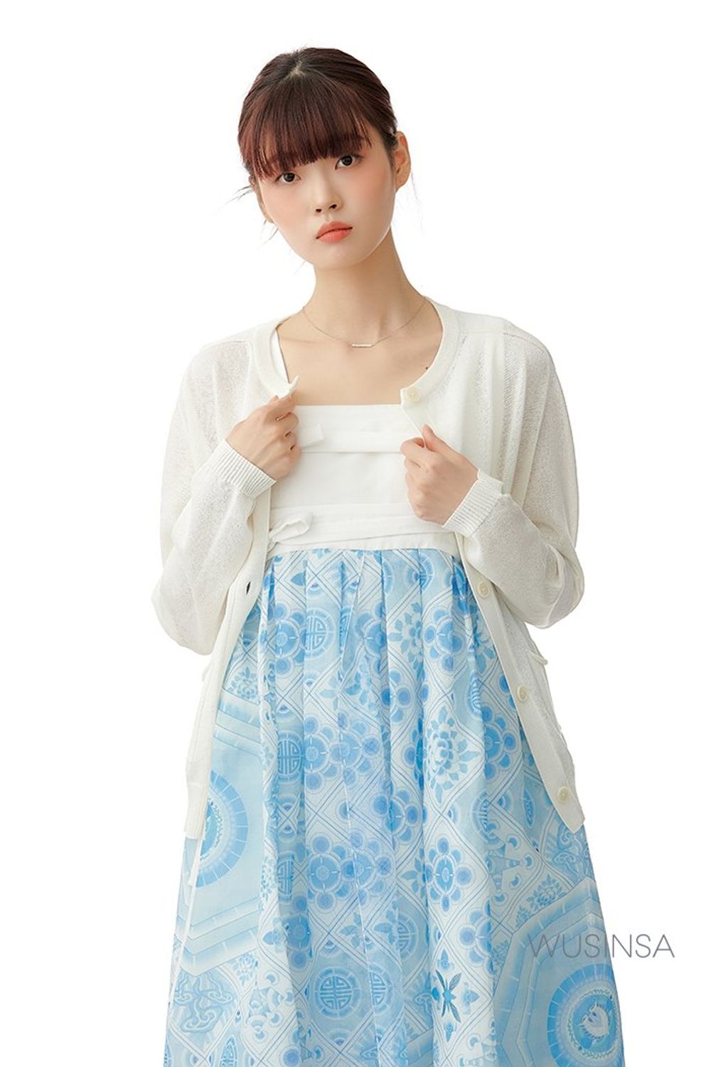 청순한 느낌의 린넨 카디건과 롱 원피스로 완성한 로맨틱 룩 #명절 #봄 #로맨틱
