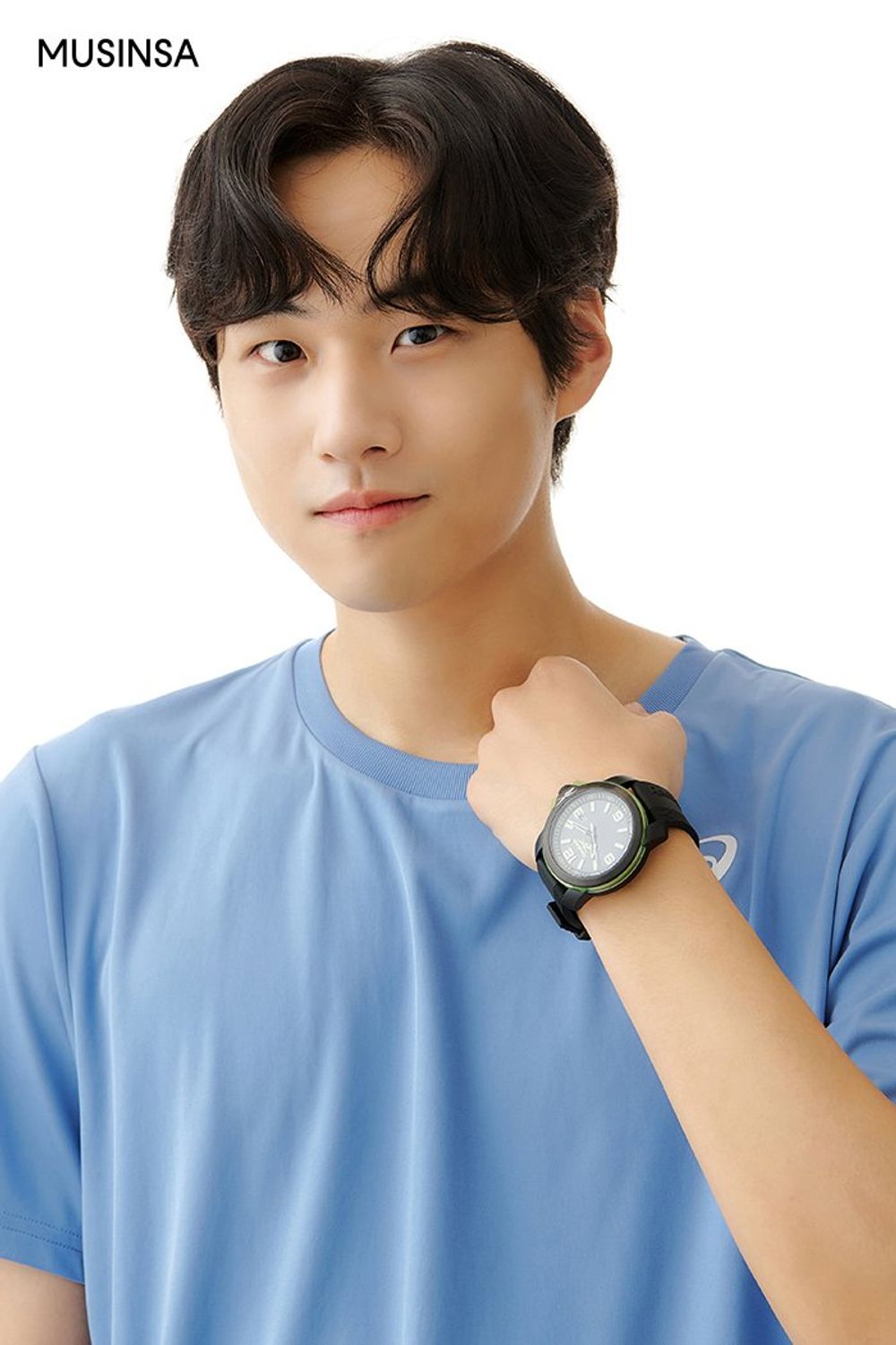 환절기에 입기 좋은 스포츠 코디네이션 #컬러포인트 #테니스 #스포티 #심볼 #핀턱 #여름 #스포츠