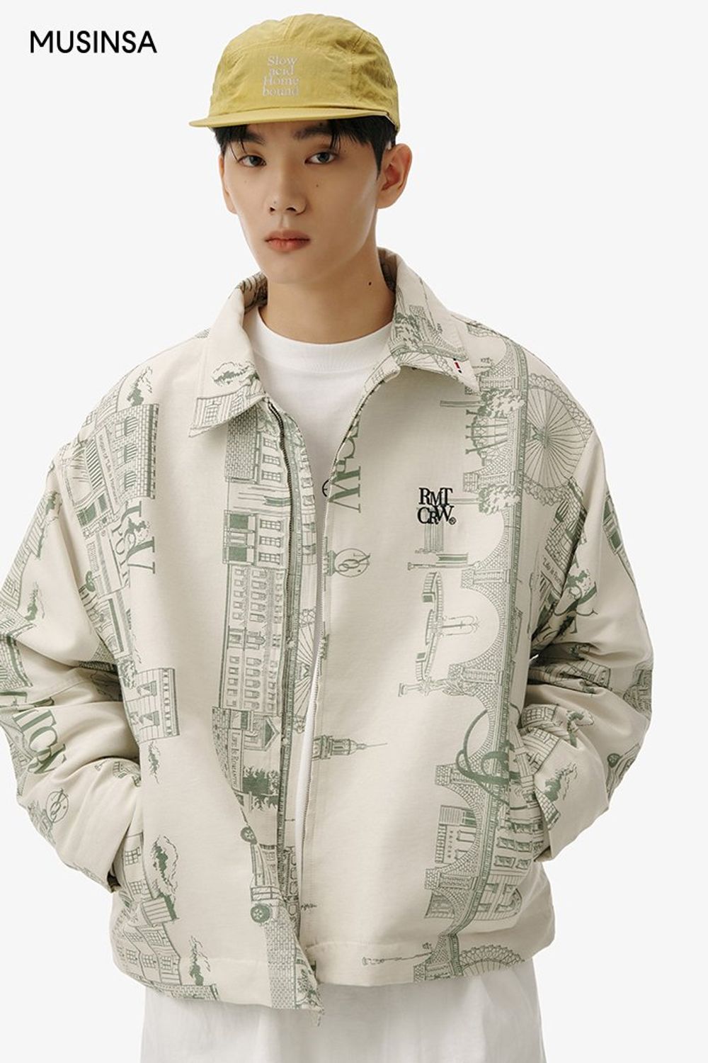 그래픽을 더한 재킷과 팬츠를 셋업 코디한 스트릿 룩 #유니크 #그래픽 #셋업코디 #겨울 #스트릿
