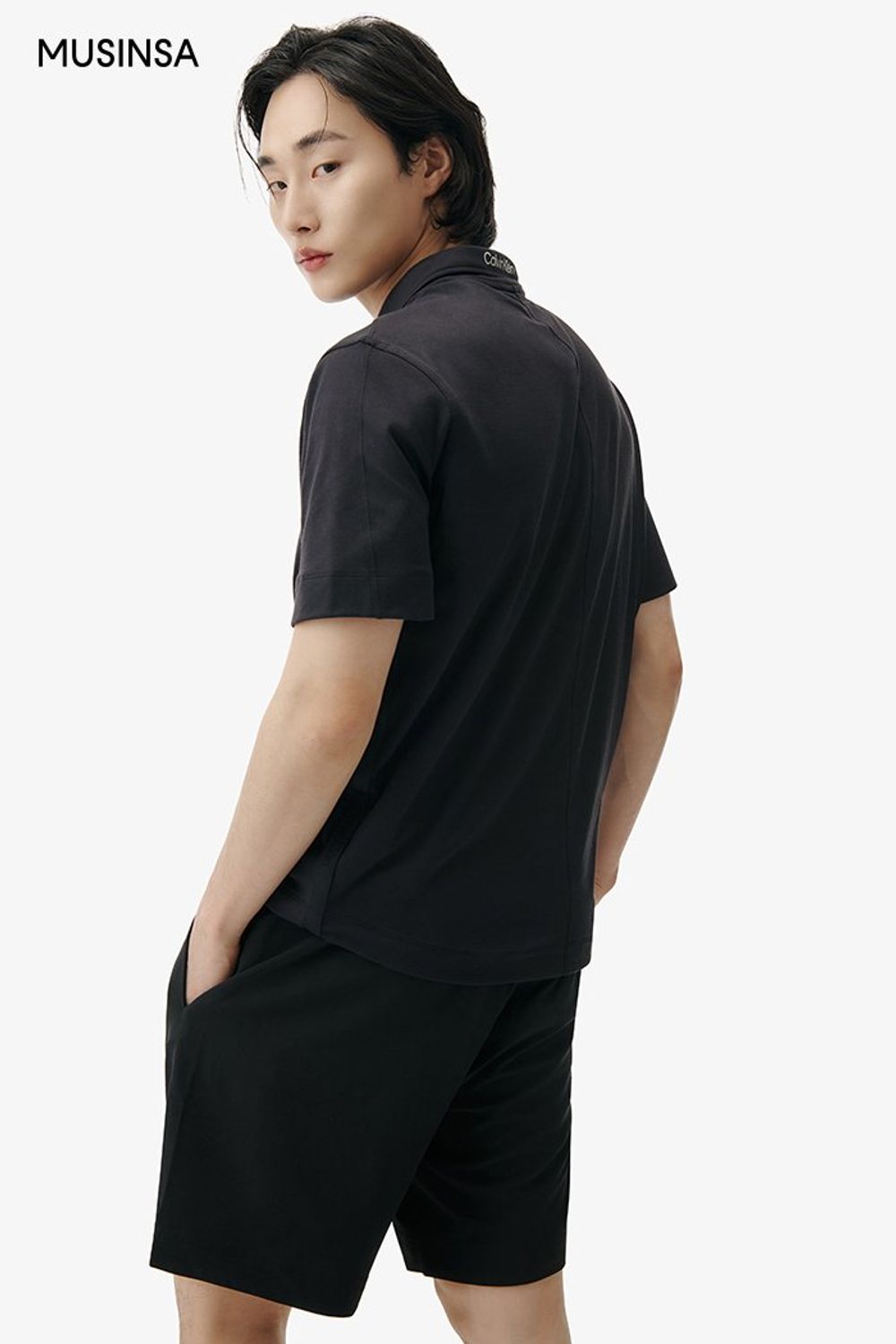 활동성 많은 날 입기 좋은 스포츠 룩 #올블랙 #테니스 #스포티 #러닝 #봄 #스포츠 #기능성 #에디터_최고은