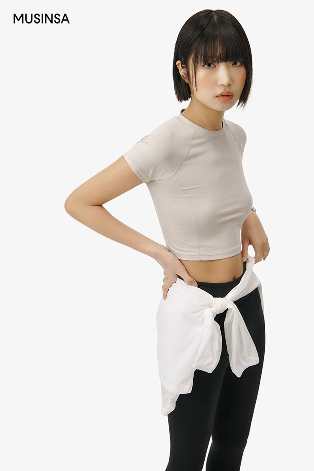 기능성 제품으로 연출한 스포츠 룩 #편안한 #요가 #스포티 #크롭 #봄 #스포츠 #애슬레저 #에디터_이여름