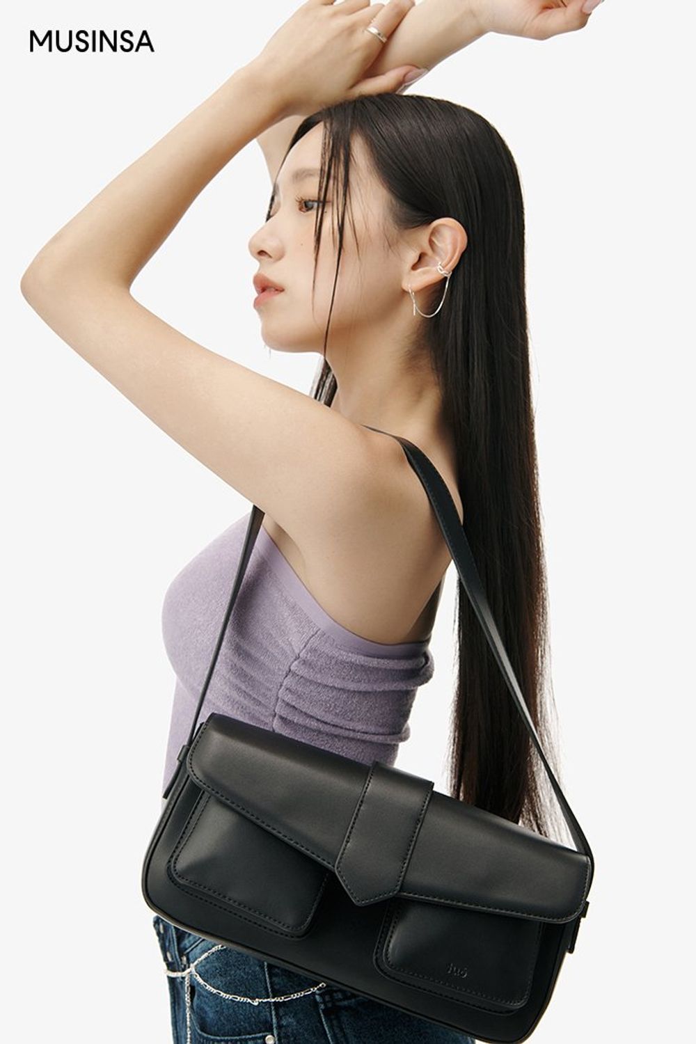 테리 소재 튜브탑과 와이드 팬츠, 체인 벨트로 완성한 스트릿 코디 #와이드핏 #찢청 #테리 #워싱 #키높이 #체인 #대미지 #크롭 #여름 #스트릿 #데님팬츠 #에디터_이다희