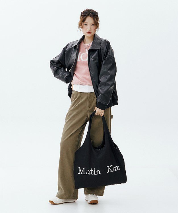 마뗑킴(MATIN KIM) MATIN CRACKED LOGO ECOBAG IN BLACK