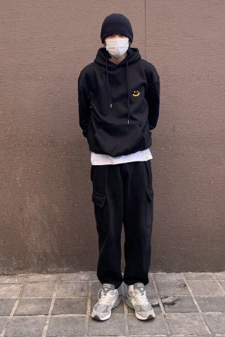 【GRAVER】Small Drawing Smile White Clip Hoodie UNISEX] Small drawing smile white clip hoodie - GRAVER | 60