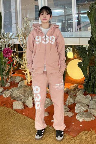 MUSINSA | ARCHIVE BOLD 939 LOGO SWEAT PANTS (LIGHT GRAY)