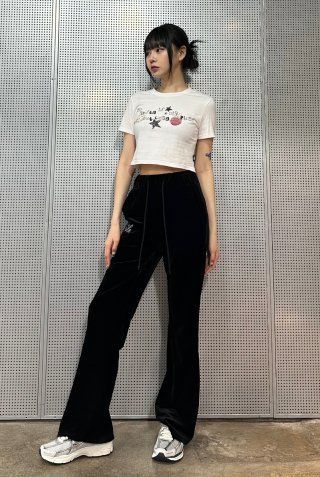パンツ LUV IS TRUE OW VELVET PANTSBLACK The Zephyra Flare Pants in Velour – Suzie Kondi