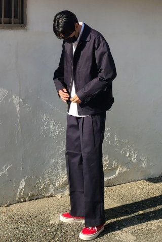 MUSINSA | ARRAYED Straight wide two-tuck banding chino pants