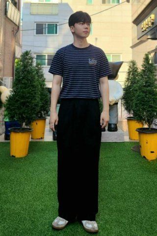 MUSINSA | AGOD One-tuck wide banding slacks [black]
