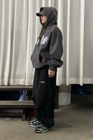 MUSINSA | SCULPTOR Bow Bow Hoodie Charcoal