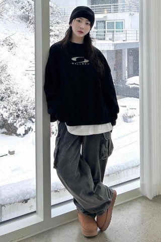 GOLDEN GOOSE 1978EMBROIDERY ビーニー Golden Goose Round-neck sweater in wool with embroidery on