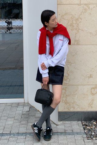 MUSINSA公式 | URAGO Square top handle bag