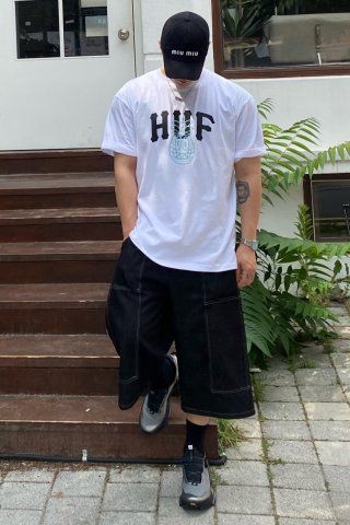 MUSINSA公式 | HUF HUF x REDDY PINNACLE TEE [WHITE]
