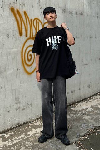 MUSINSA公式 | HUF HUF x REDDY PINNACLE TEE [BLACK]