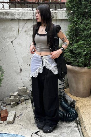 스컬프터(SCULPTOR) Sheer Pleated Hem Blouse Black - 사이즈 & 후기