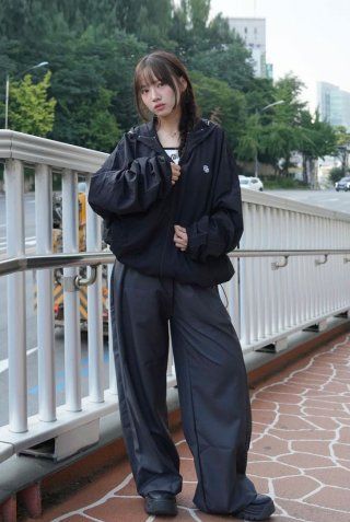 【MUAHMUAH】STITCH LOGO WINDBREAKER JACKET★送料・関税込 STITCH LOGO WINDBREAKER JACKET - muahmuah | 60% - Asian