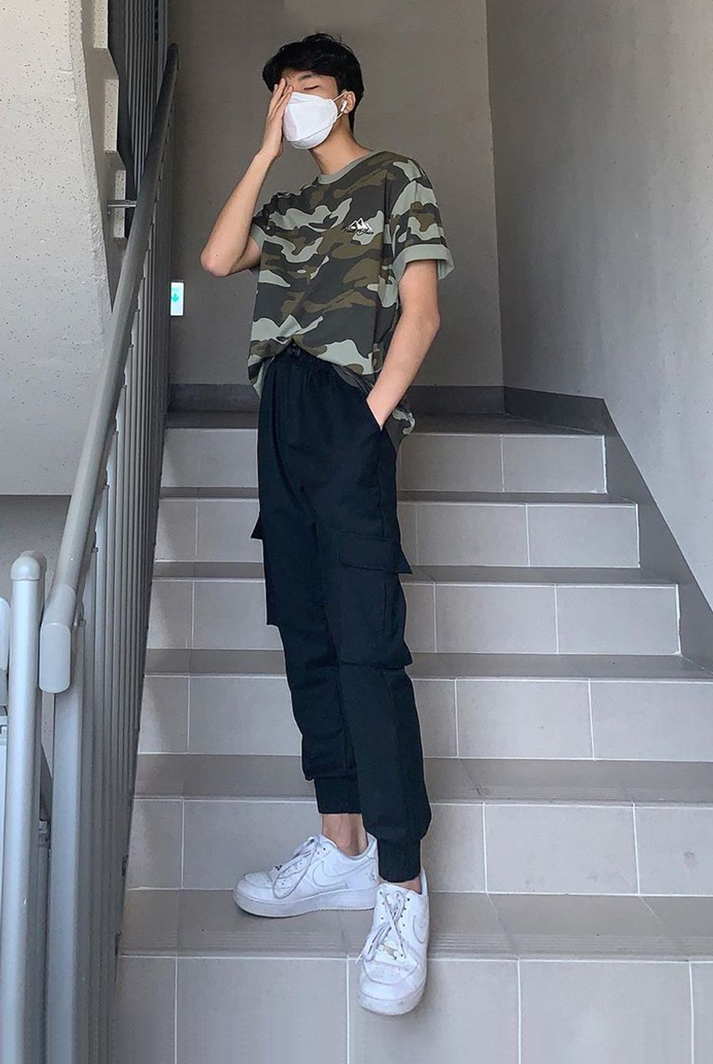 Camouflage T-shirts (GL2TSU204KH) L 사이즈를 착용하였습니다.