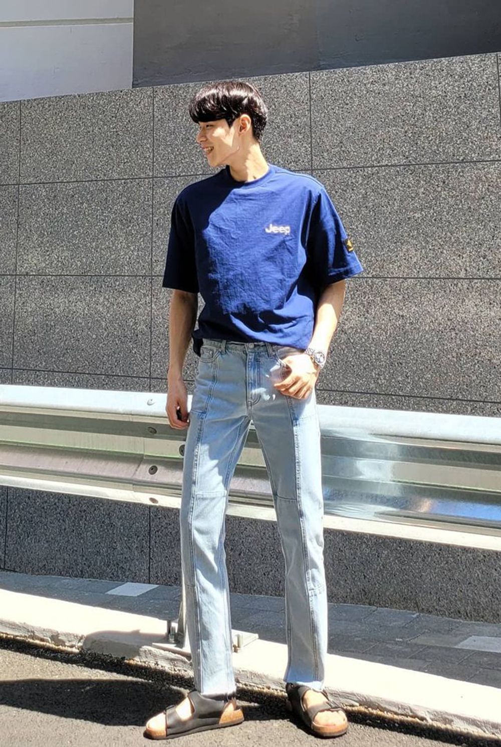 Compass T-shirt (JM5TSU171NA) L 사이즈를 착용하였습니다.