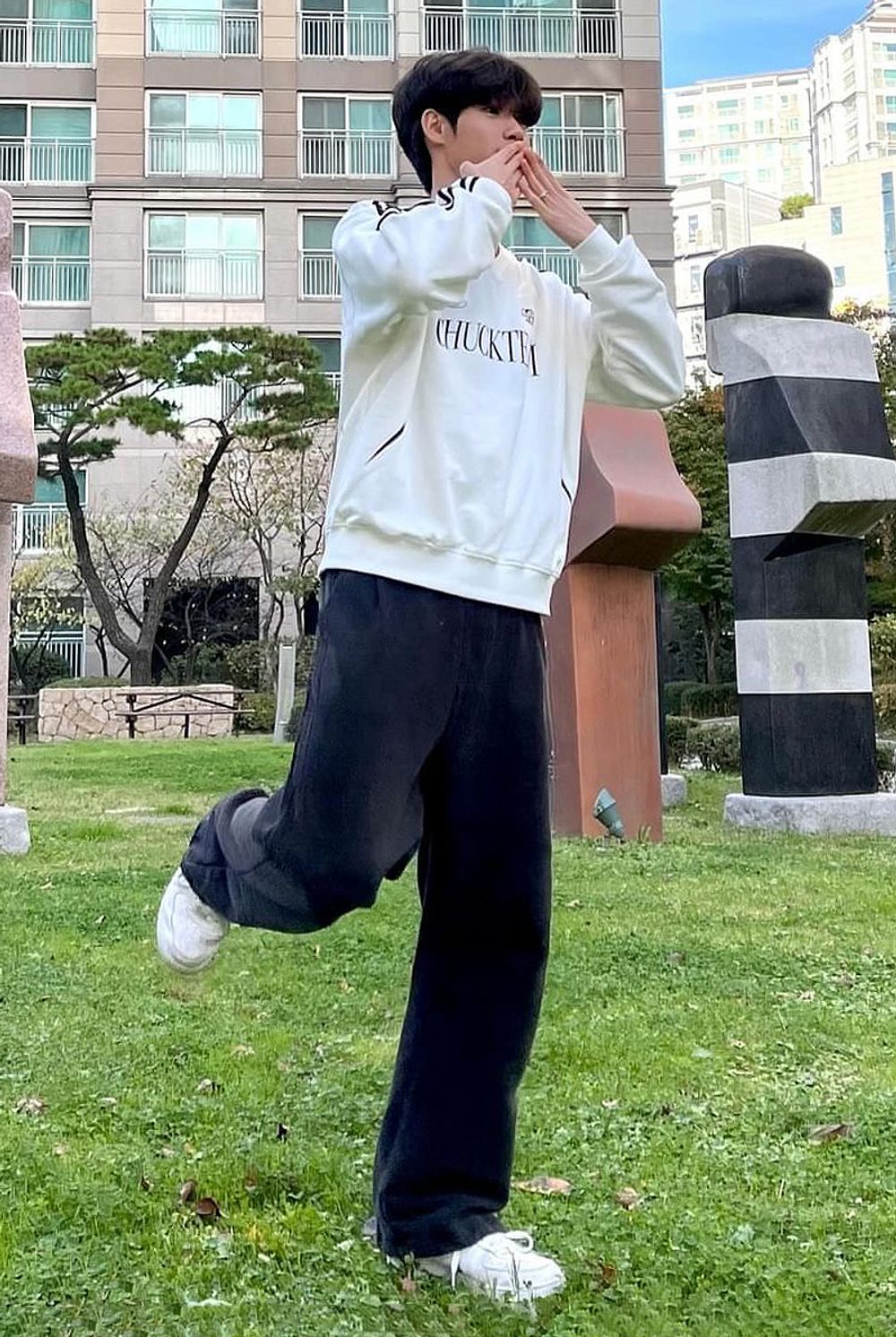 다양한 패션 콘텐츠가 모두 모이는 곳, 무신사 스냅