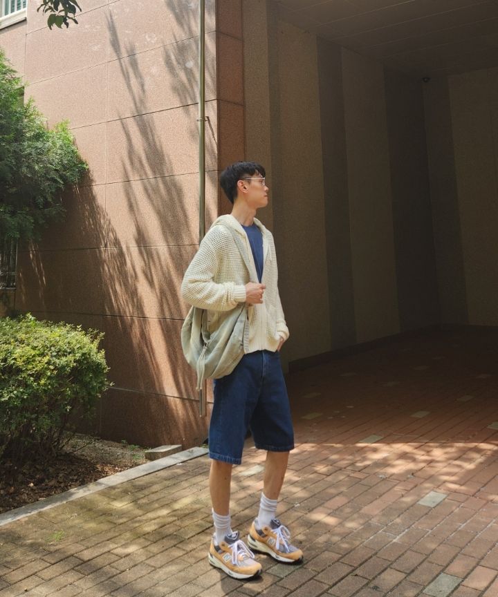 【SCULPTOR】Destroyed Denim Duffel Bag Vintage Ice Destroyed Denim Duffel Bag Vintage Ice – Sculptor