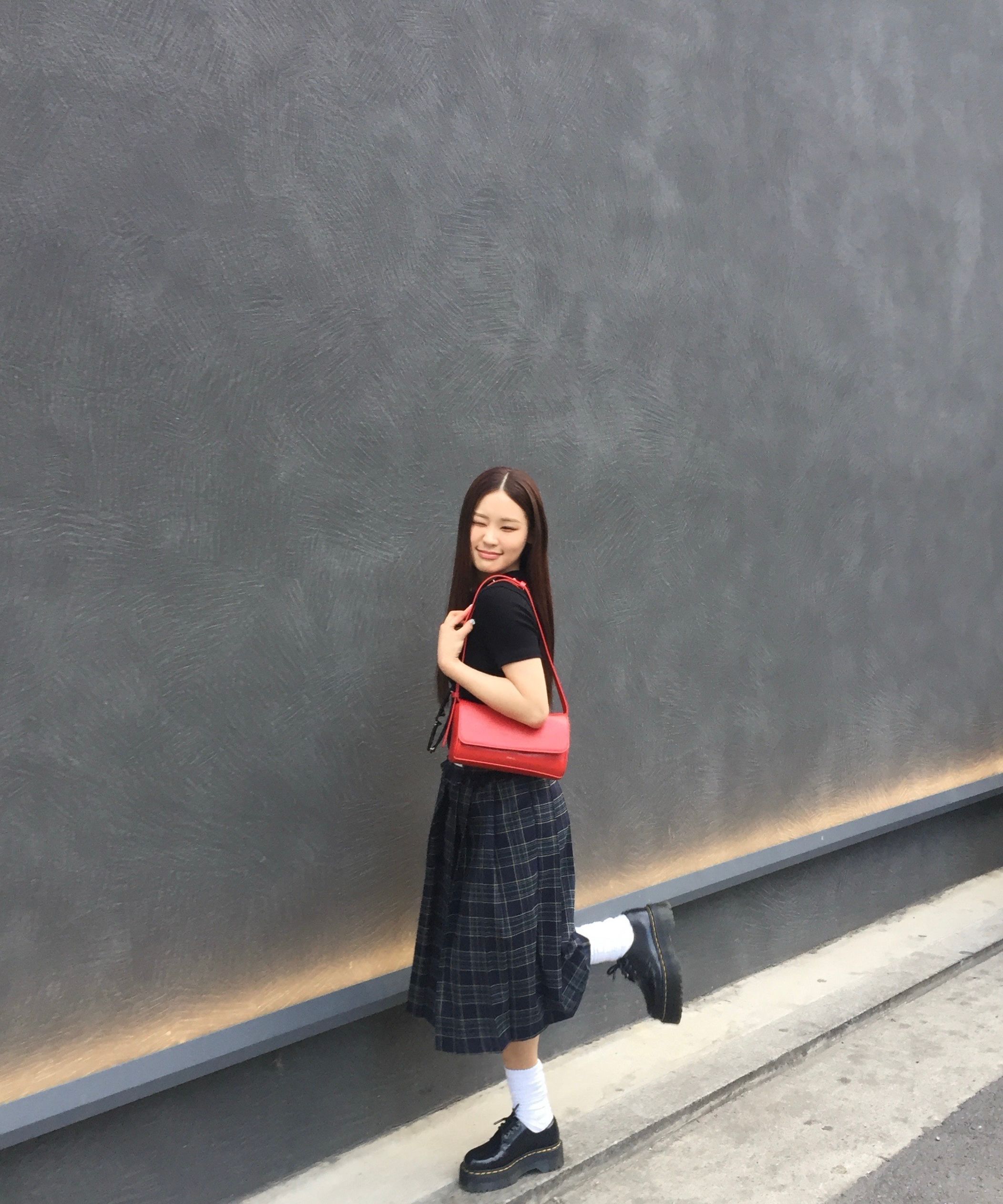 ★CRANK★CHECK FRILL PLEATS MIDI SKIRT_NAVY★正規品/直送料込 MUSINSA | CRANK Check frill pleated midi skirt_navy