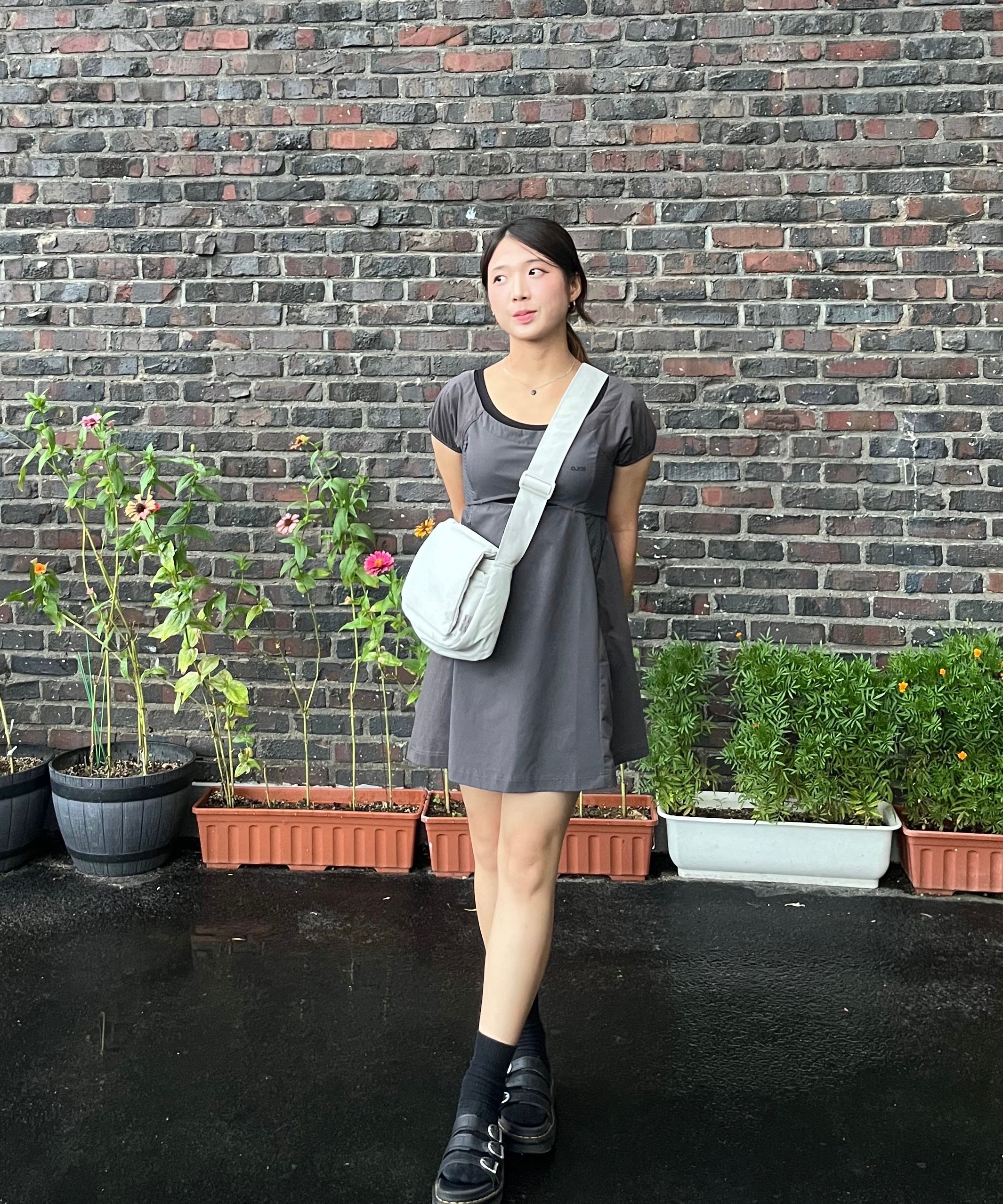 【OJOS】Capsleeve Slit Mini Dress OJOS Capsleeve Slit Mini Dress – DALAC SEOUL