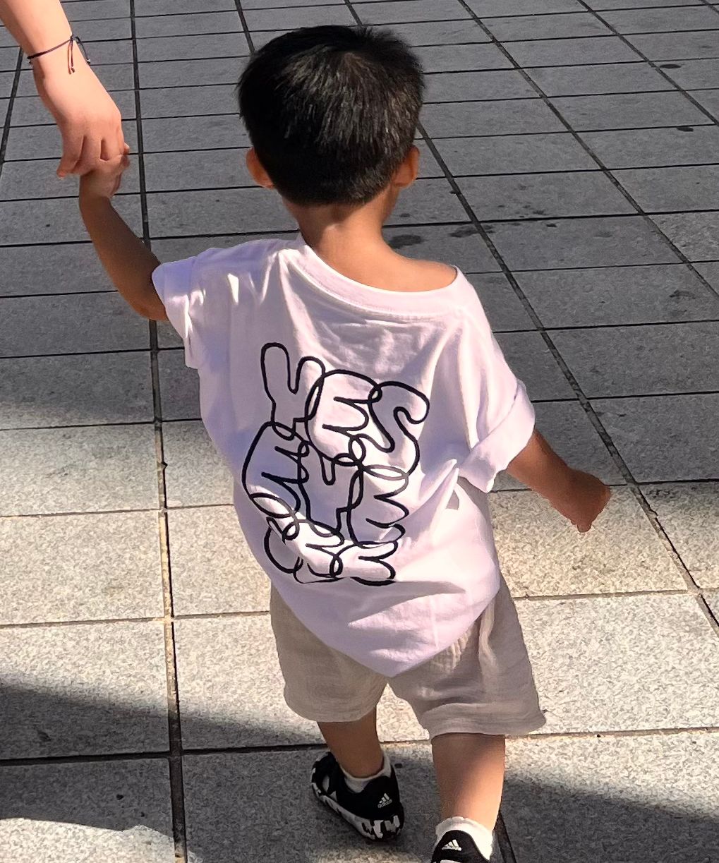 【YESEYESEE】★C-Logo キッズ Tシャツ★ YESEYESEE]☆C-Logo Kids Tee (YESEYESEE/キッズ用トップス
