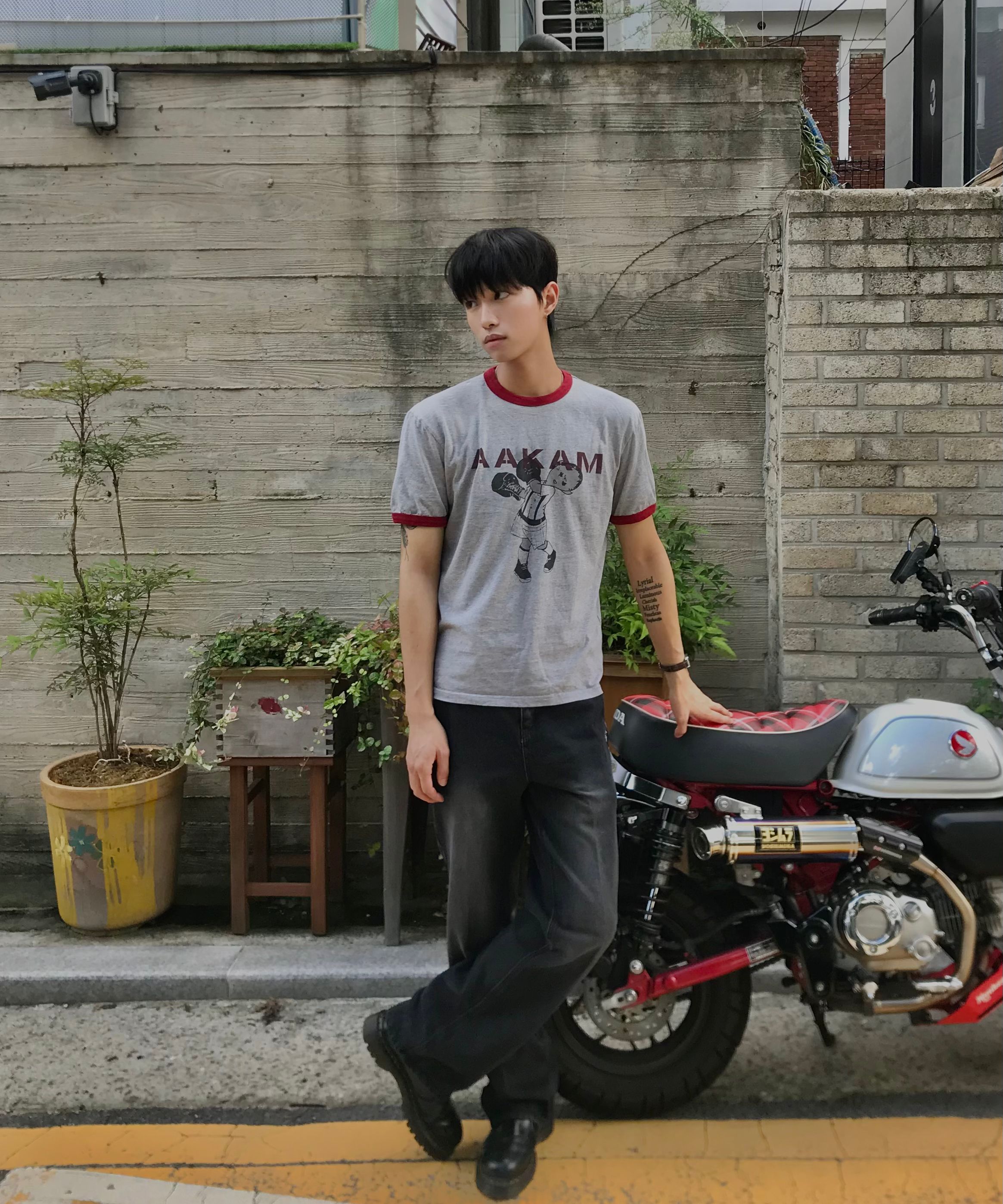 ★AAKAM★ Punch Boy Printed Ringer Top Dark Gray MUSINSA | AAKAM Punch Boy Printed Ringer Top (Dark Gray)
